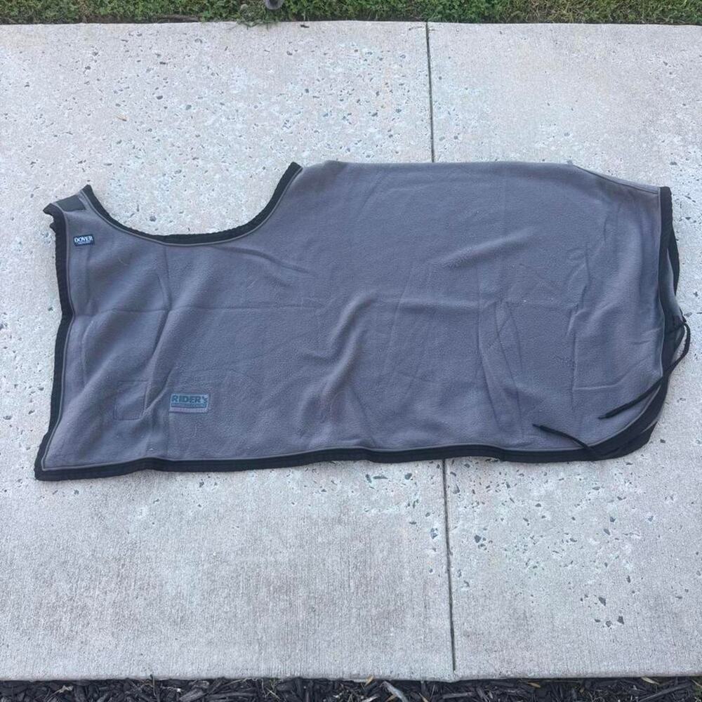 Dover saddlery riders international gray quarter sheet
